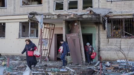 Life-saving humanitarian and medical aid should immediately be allowed to reach the residents of Mariupol