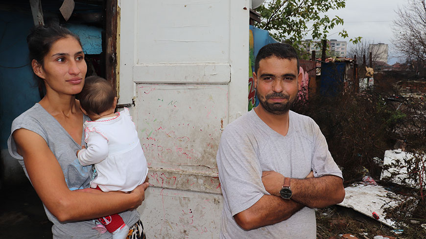 A Roma family who fled the village of Voyvodinovo, Bulgaria, during the anti-Roma protest in January 2019. ©Angelina Genova