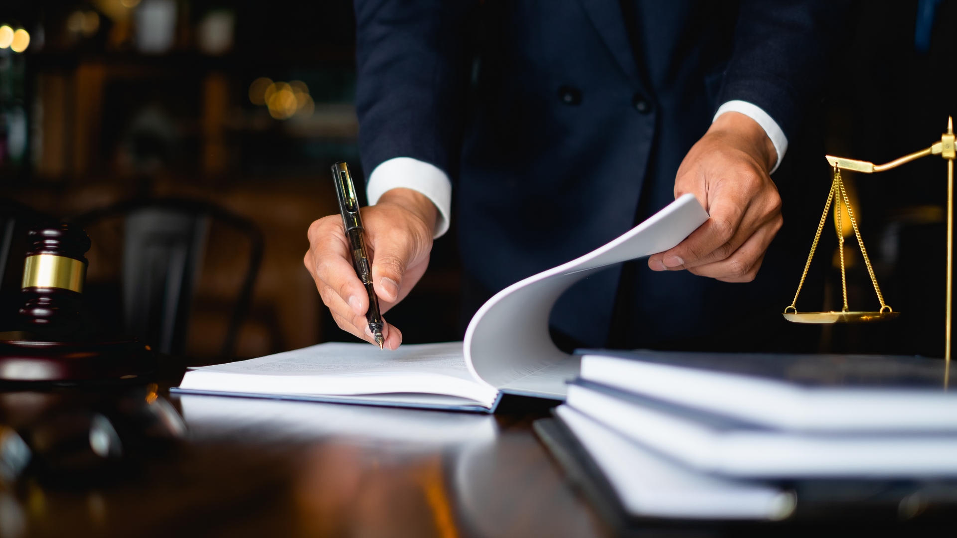 Working together with lawyers to tackle challenges faced by defence counsel