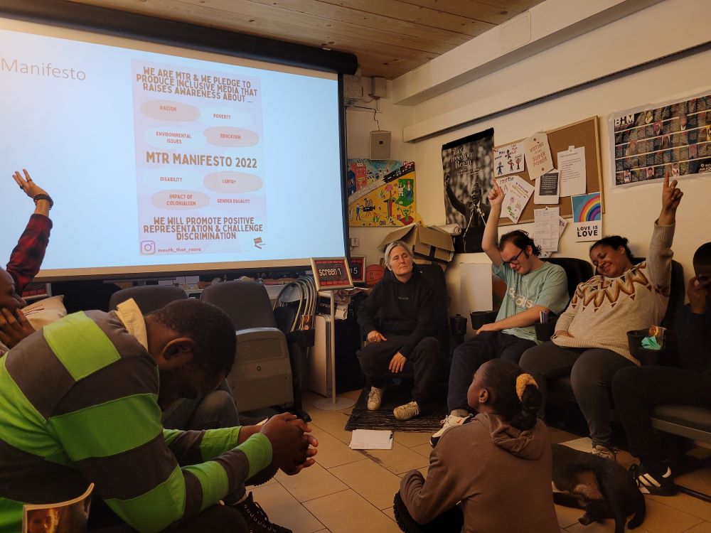 EYF visits a local project on youth participation and democracy in London