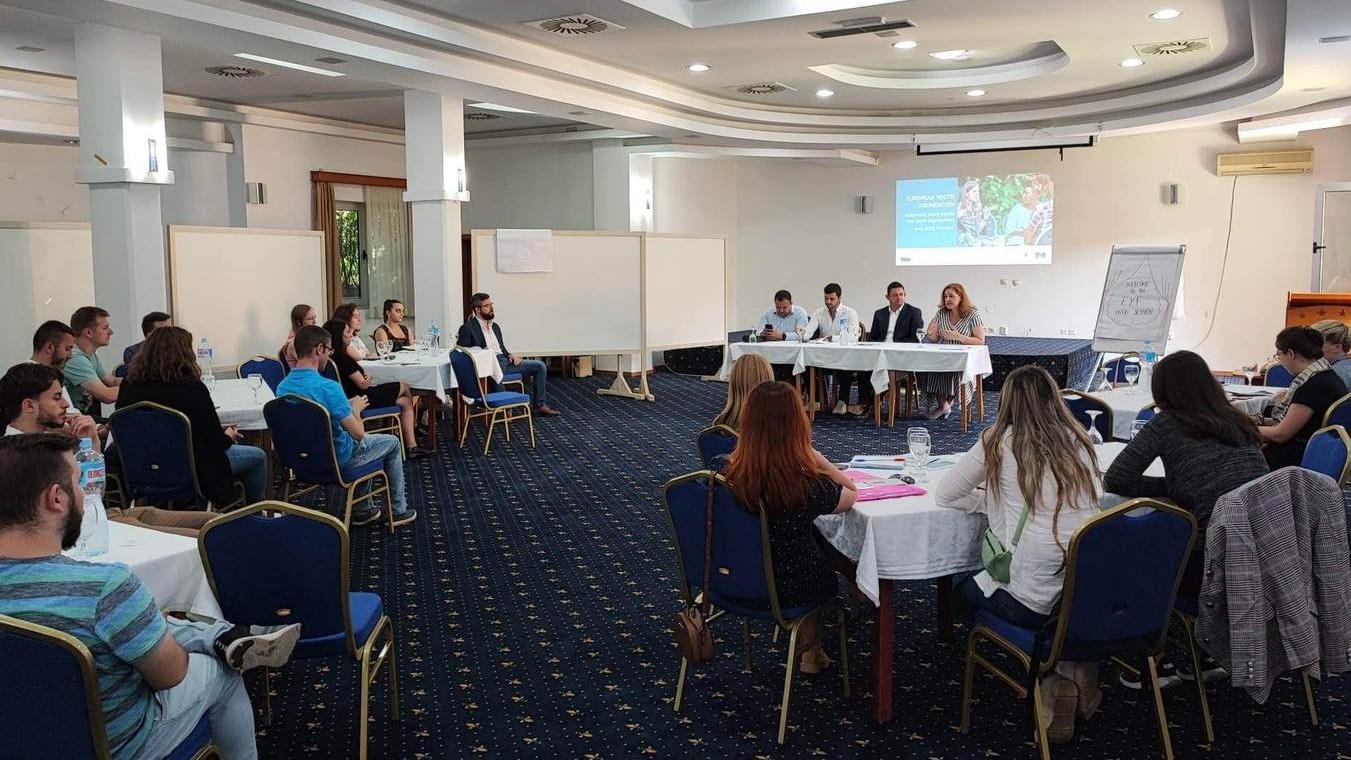 Renforcer les capacités des organisations de jeunesse de la Macédoine du Nord dans la gestion des projets jeunesse