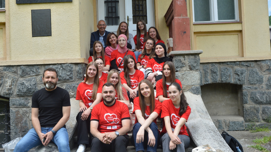 Zavidovići youth stands against hate