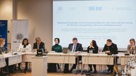Representatives of Ukrainian Roma civil society, national authorities and international experts discussed ways to address challenges faced by Roma communities during the conflict