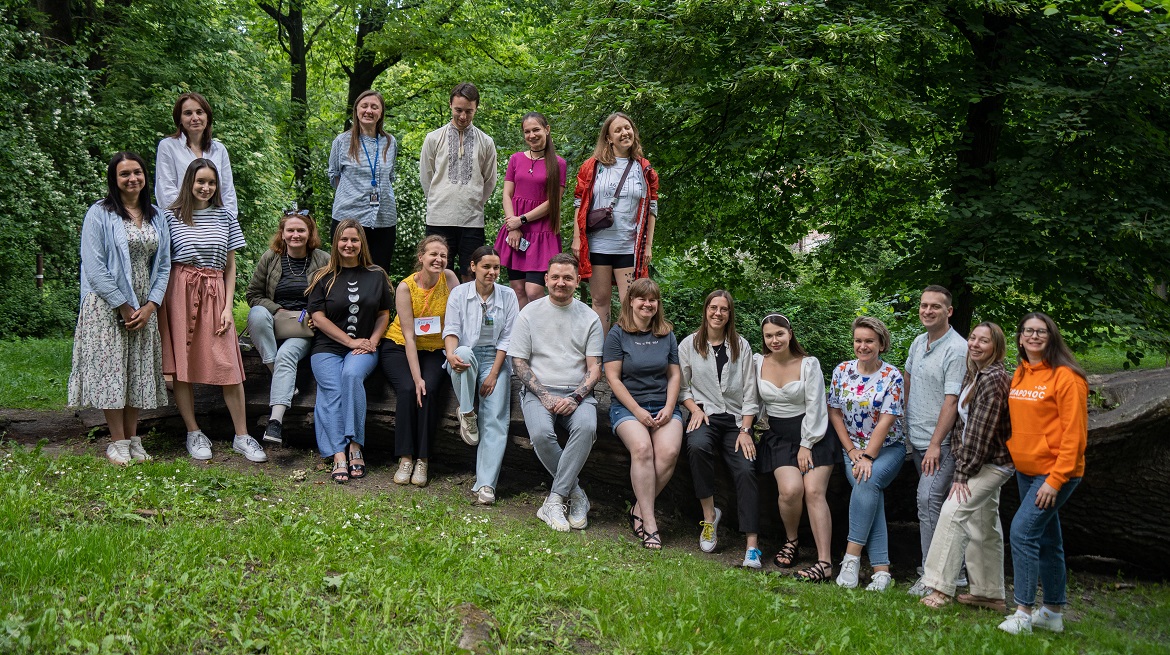 Тренерська команда спеціалізованого тренінгу