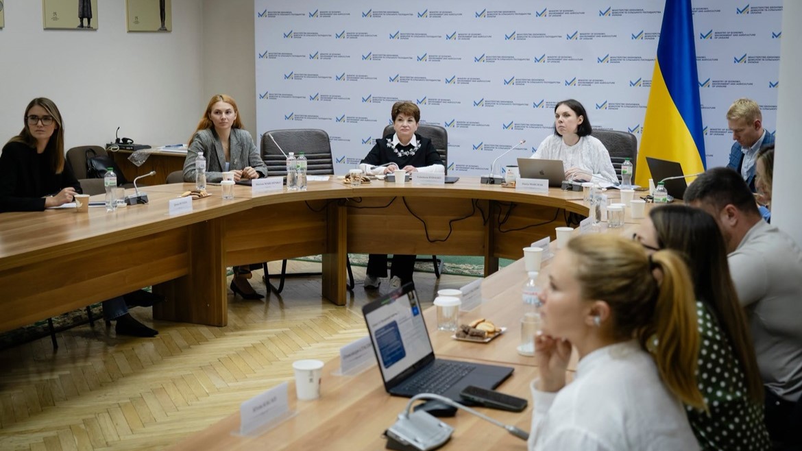 Розпочато розробку моделі кар'єрного супроводу для батьків, які повертаються до роботи