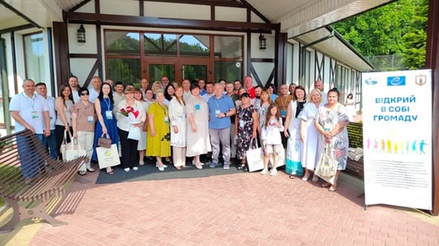 Hlyboka community concludes the