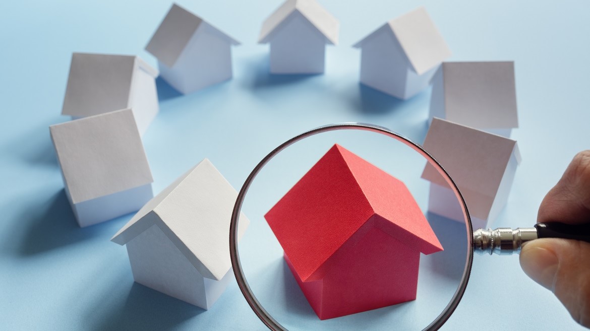 Report on the right to housing in the light of European standards and European good practices