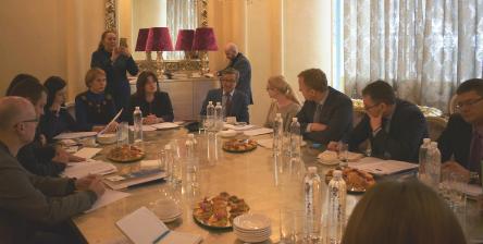 Informational breakfasts with MPs on the issues of internally displaced persons in Ukraine