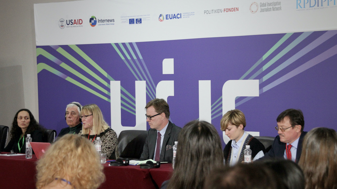 Safety of journalists is among topics of XIII Ukrainian Investigative Journalists Conference