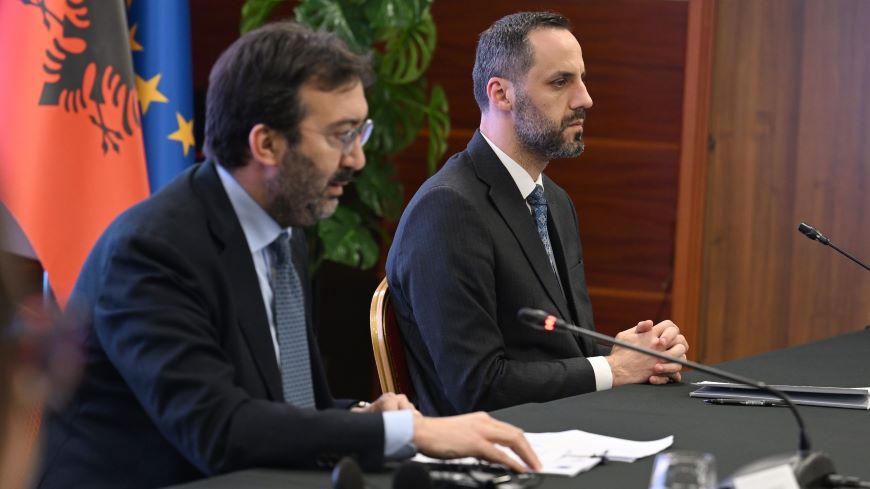 Konferenca e Nivelit të Lartë thekson rëndësinë e reduktimit të paraburgimit në Shqipëri