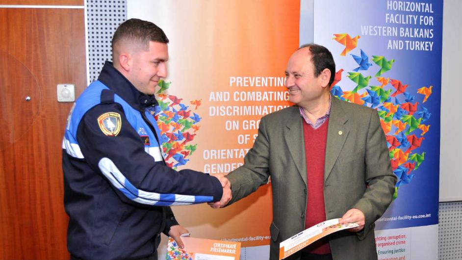 Modul udhëzimi i ri dhe mbështetje për policimin e krimeve të urrejtjes kundër komunitetit LGBTI në Shqipëri