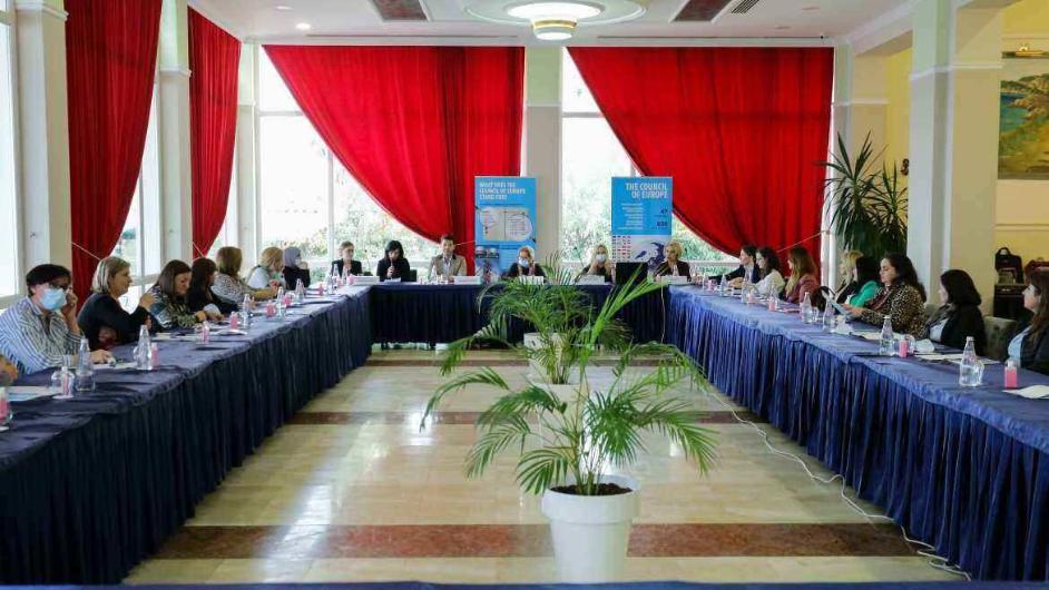 Diskutim i hapur me mësuesit rrjetit TeacherNet, në Durrës