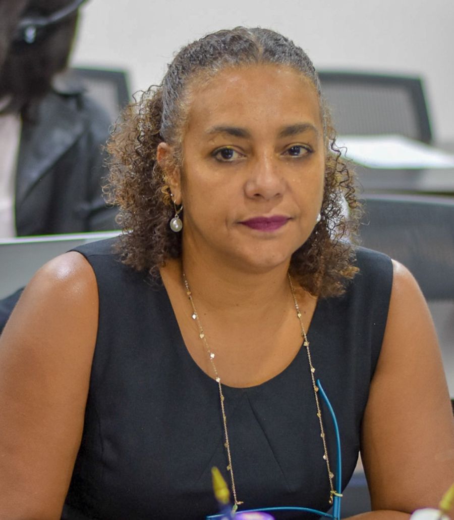 Angela RODRIGUES
