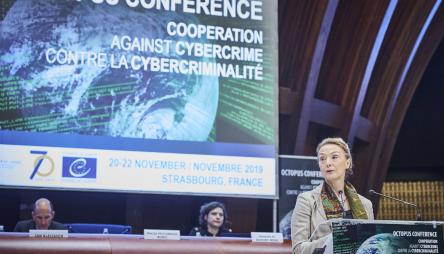 Marija Pejčinović Burić : La Convention de Budapest reste la norme internationale la plus adaptée à la répression de la cybercriminalité