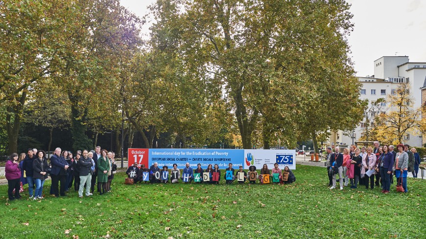 La Conférence des OING marque la Journée internationale pour l'élimination de la pauvreté avec la participation de jeunes