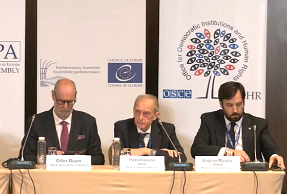 Međunarodni posmatrači: vanredni parlamentarni izbori u Srbiji obeleženi velikom izlaznošću, uz polarizovanu atmosferu i nejednake uslove u kampanji