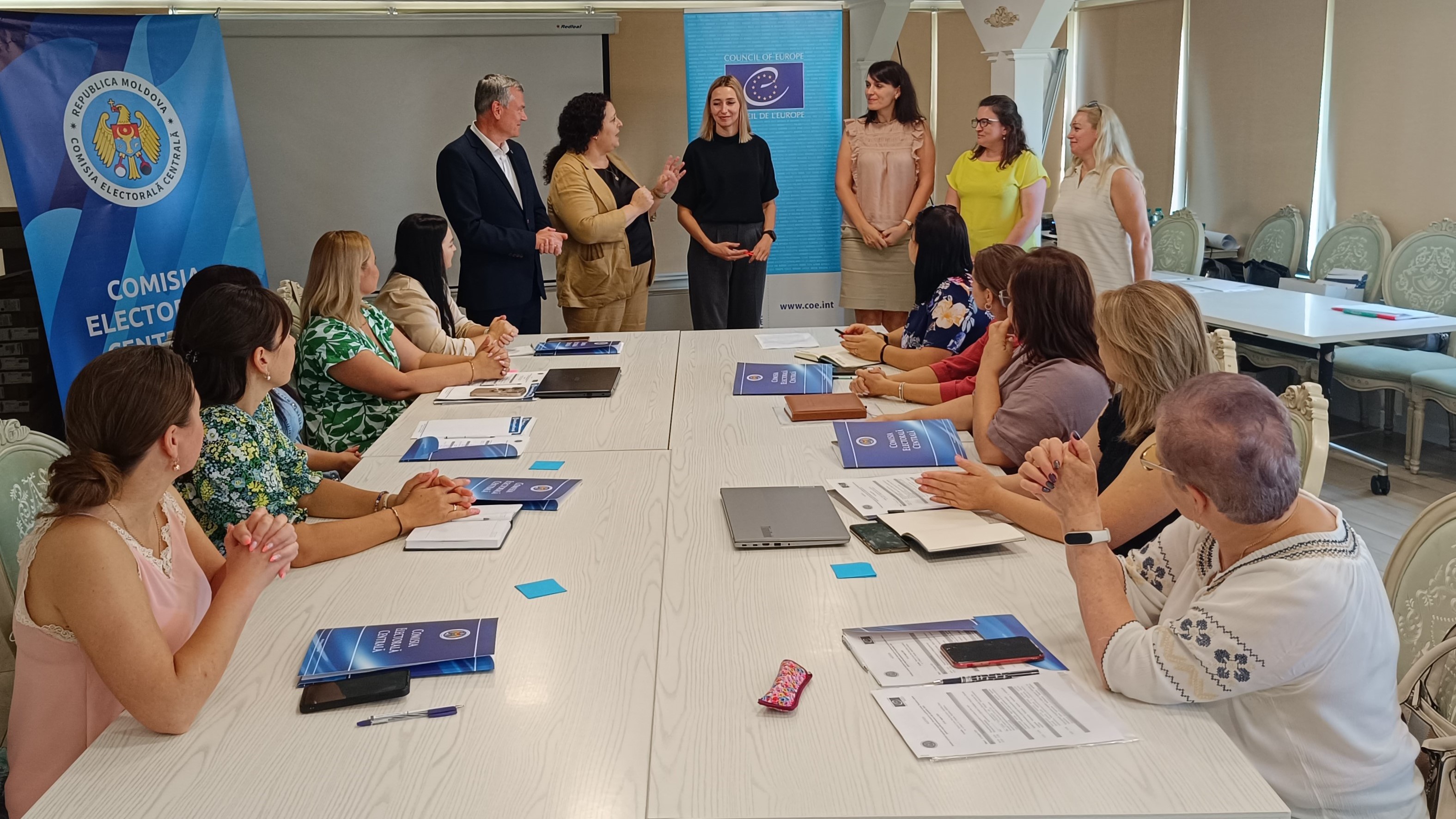 Consiliile Electorale de Circumscripție din Republica Moldova și-au consolidat cunoștințele în gestionarea resurselor financiare în pragul alegerilor parlamentare din 2025