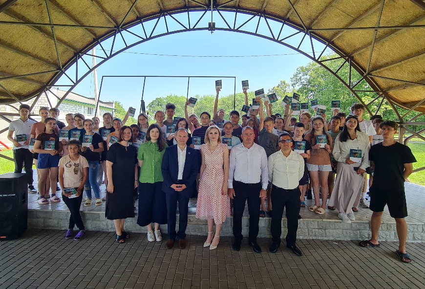 World Refugee Day 2024 marked with the presentation of the Resilience Journal for Adolescents