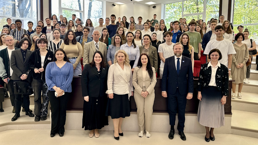 Council of Europe Deputy Secretary General advocates gender equality in the Republic of Moldova