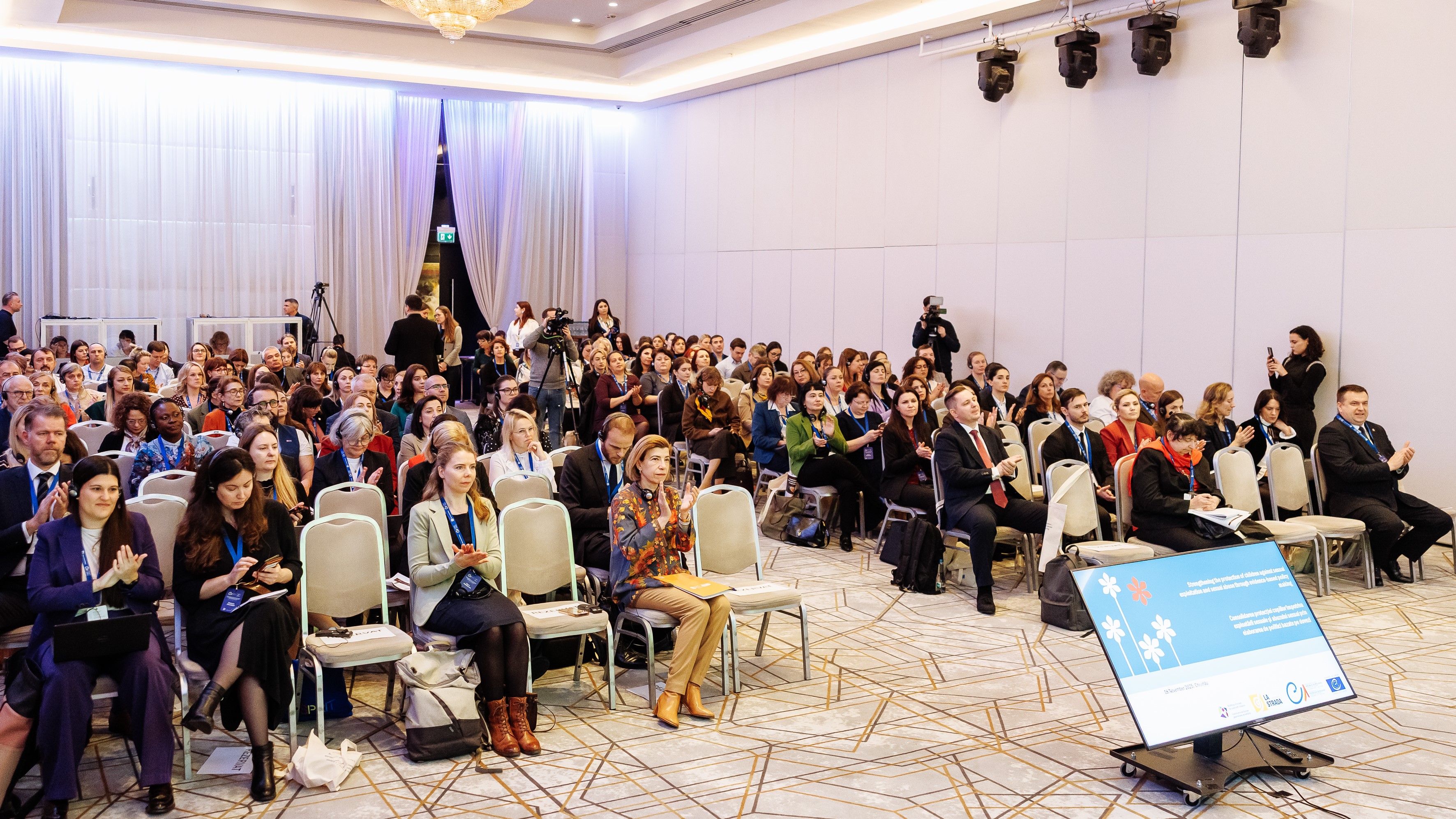 Renforcer les systèmes de protection de l’enfance grâce à des politiques fondées sur des données probantes : conférence internationale à Chișinău